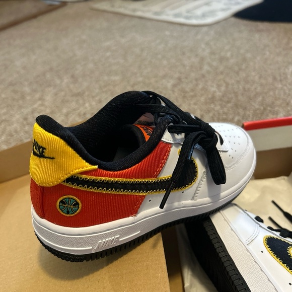 Brand new still in box - Picture 2 of 4